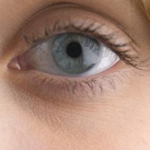 Laser eye surgery dry eye treatment needs testers